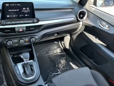 Certified 2023 Kia Forte LXS w/ LXS Technology Package image 15
