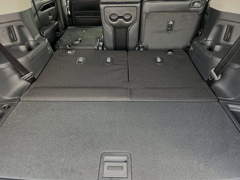 New 2025 Honda Pilot EX-L image 16