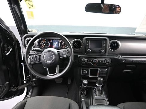 Used 2021 Jeep Wrangler Unlimited Sport AWD/4WD image 18