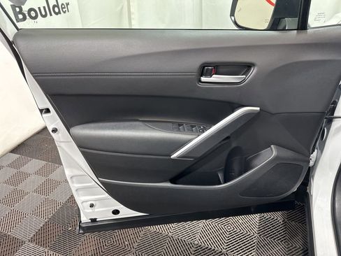 Used 2023 Toyota Corolla Cross XLE w/ Convenience Package image 23