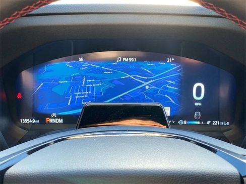 Used 2025 Ford Explorer ST image 18