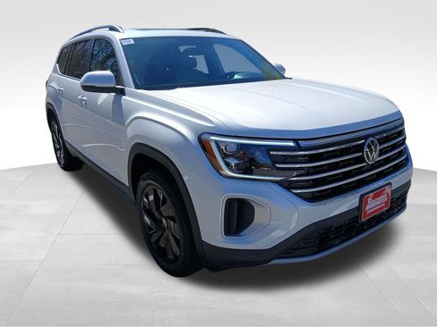 New 2026 Volkswagen Atlas SE FWD image 7