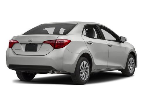 Used 2018 Toyota Corolla LE w/ Body Protection Package FWD image 2