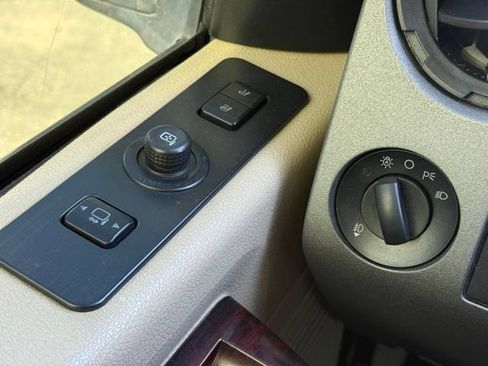 Used 2009 Ford F250 Lariat AWD/4WD image 20