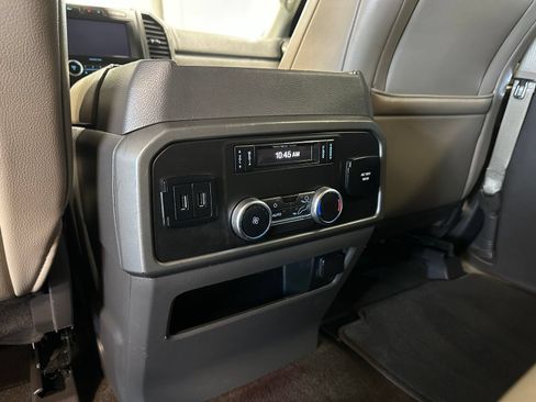 Used 2019 Ford Expedition Max XLT w/ Equipment Group 202A RWD image 37