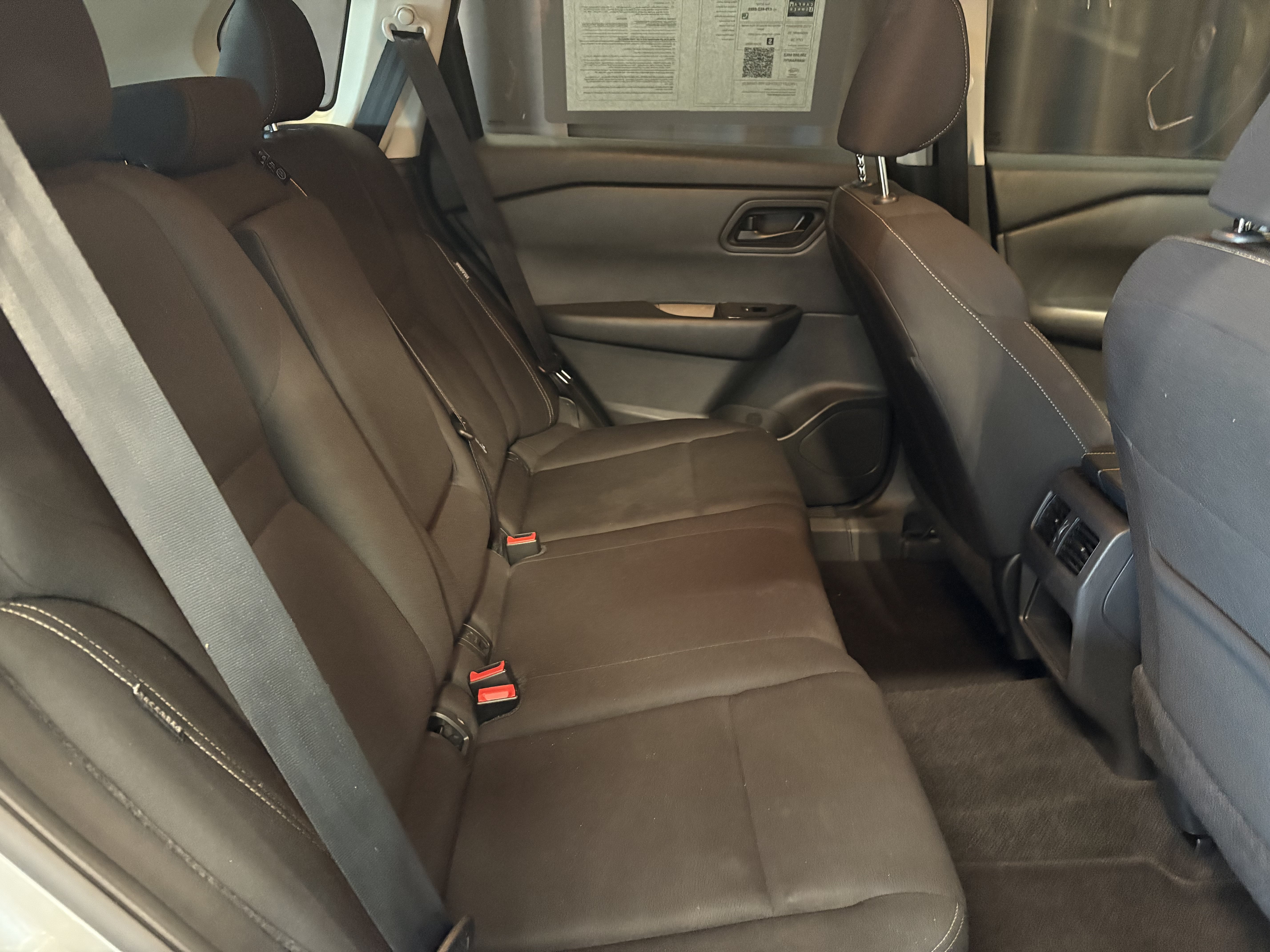 Used 2024 Nissan Rogue S AWD/4WD image 33