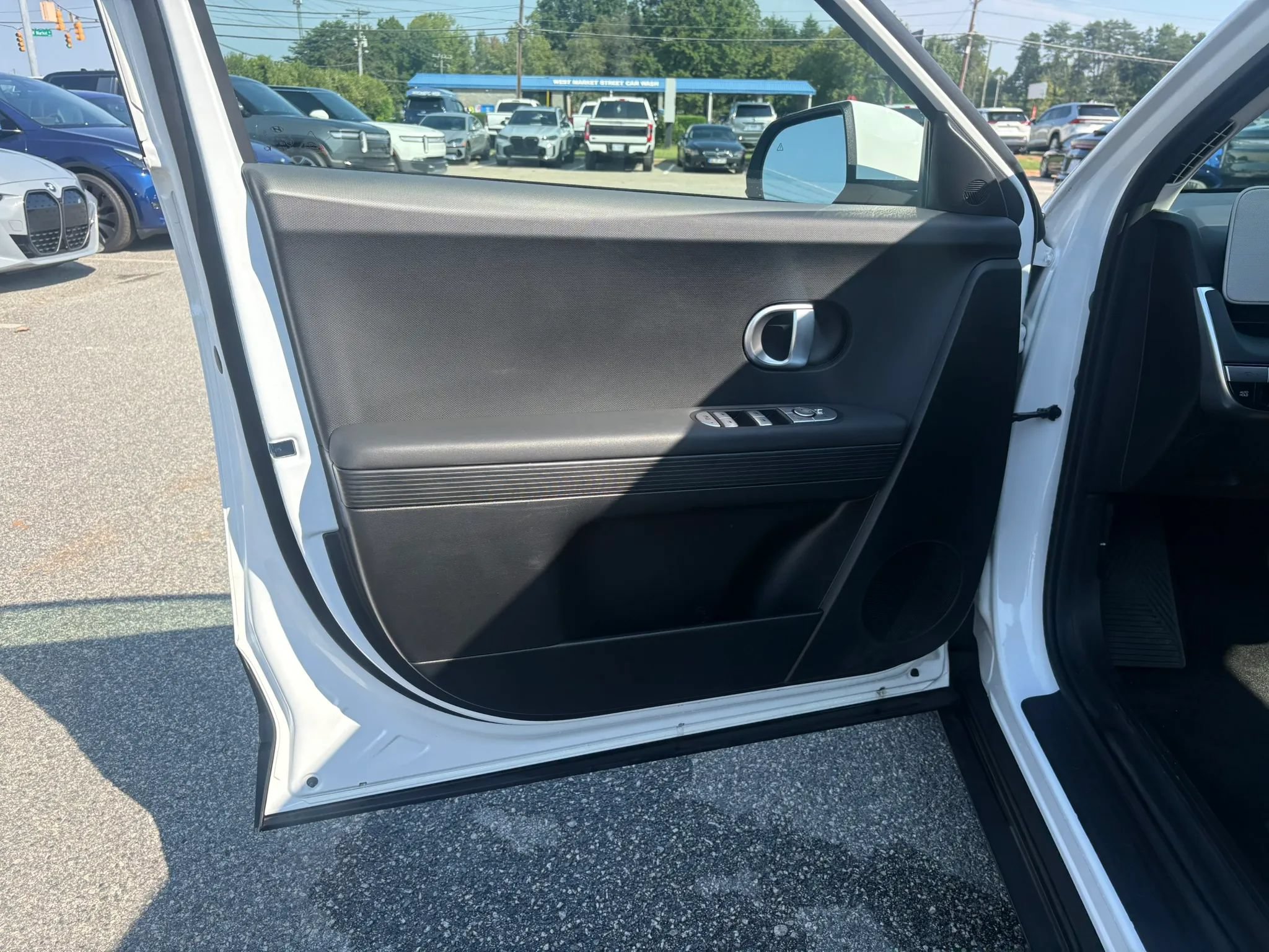 Used 2024 Hyundai Ioniq 5 SEL RWD image 9