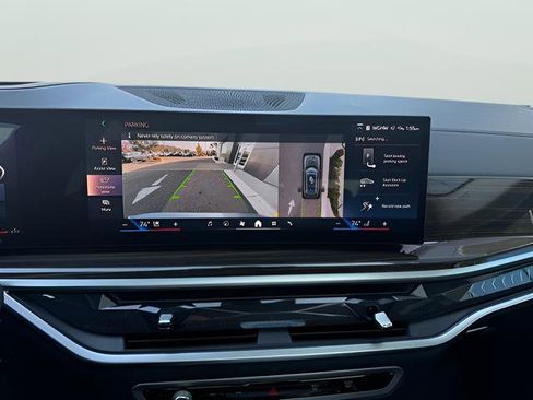 Used 2024 BMW X7 xDrive40i image 24