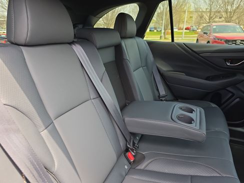 Used 2022 Subaru Outback Wilderness w/ Wilderness Package image 12