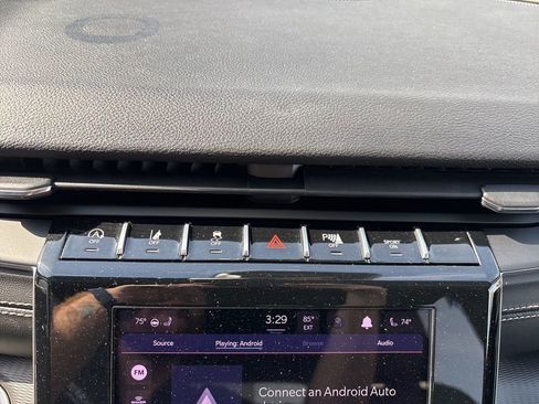 Used 2025 Jeep Grand Cherokee Altitude image 51