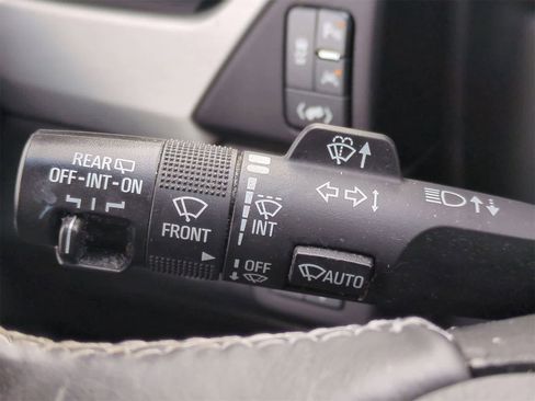 Used 2017 GMC Yukon SLT w/ Open Road Package image 29