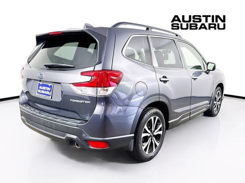 Used 2020 Subaru Forester Premium AWD/4WD image 7