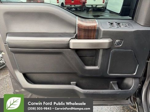 Used 2015 Ford F150 Platinum w/ Equipment Group 701A Luxury image 14