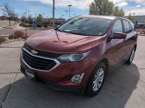 Used 2021 Chevrolet Equinox LT image 3