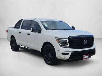 Used 2023 Nissan Titan SV w/ SV Convenience Package video 3
