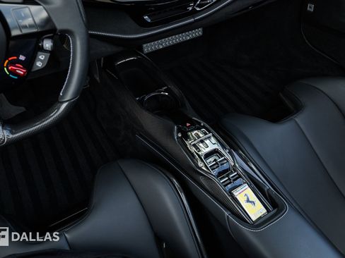 Used 2023 Ferrari SF90 Spider AWD/4WD image 31