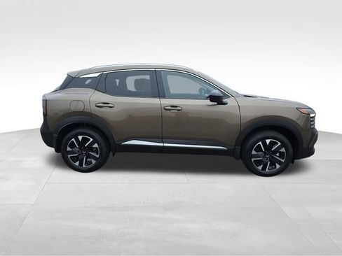 New 2026 Nissan Kicks SV w/ SV Premium Package image 8