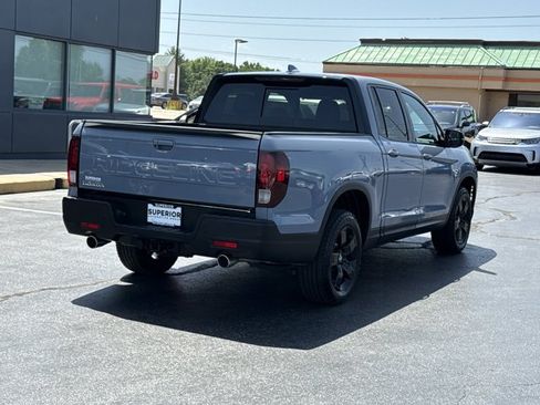 Used 2025 Honda Ridgeline Black Edition image 3