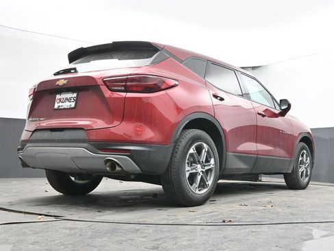 Used 2025 Chevrolet Blazer LT image 50