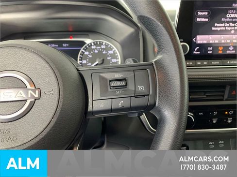 Used 2024 Nissan Rogue S image 21
