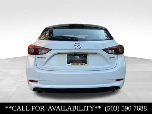 Used 2017 MAZDA MAZDA3 Grand Touring w/ Premium Equipment Package FWD image 4