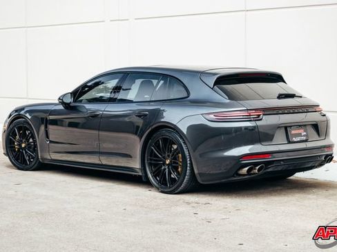 Used 2018 Porsche Panamera 4S image 52