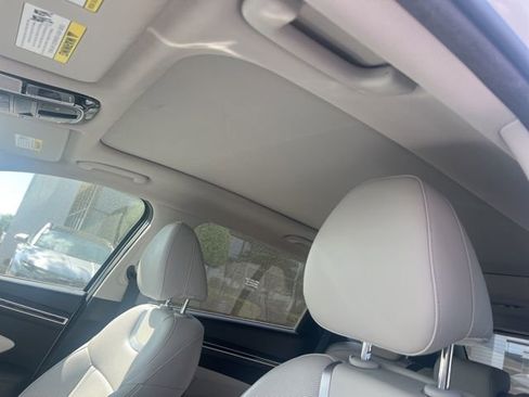 Used 2022 Hyundai Tucson Limited image 6