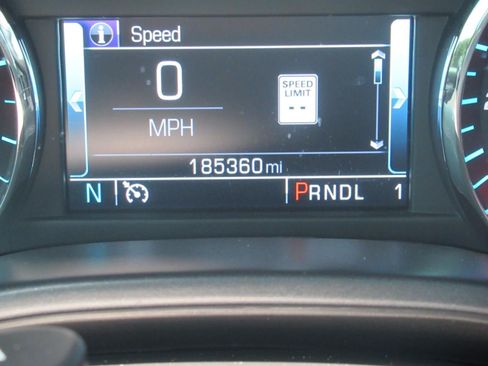 Used 2019 GMC Sierra 2500 SLT w/ Duramax Plus Package AWD/4WD image 36