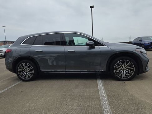 Used 2023 Mercedes-Benz EQS 580 4MATIC SUV image 4