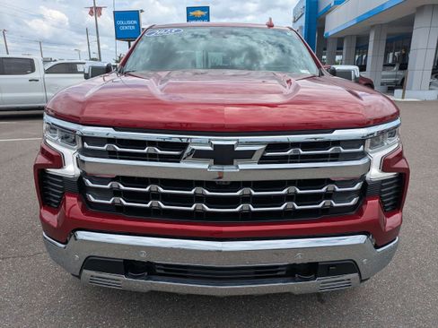 Used 2025 Chevrolet Silverado 1500 LTZ w/ LTZ Premium Package AWD/4WD image 8
