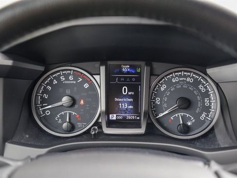 Used 2023 Toyota Tacoma TRD Sport image 31