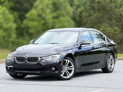 Used 2018 BMW 330i Sedan RWD image 7