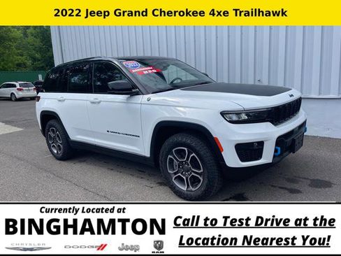 Used 2022 Jeep Grand Cherokee Trailhawk image 1