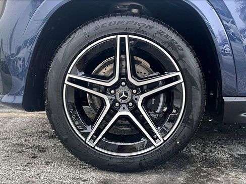 New 2026 Mercedes-Benz GLS 450 4MATIC image 12