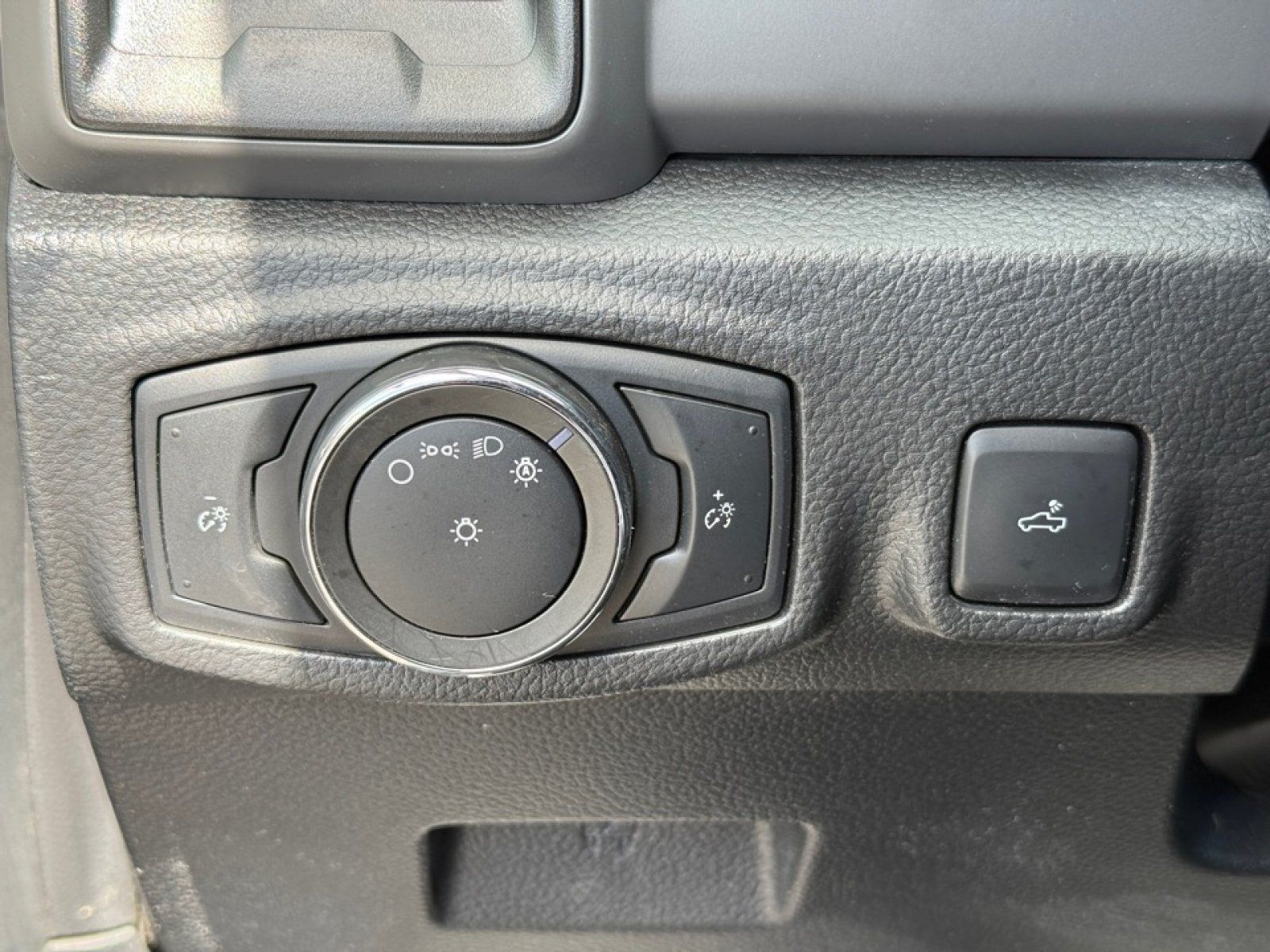 Used 2022 Ford Ranger XL RWD image 29