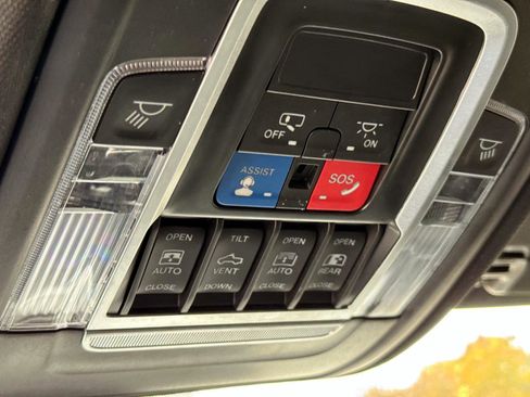 Used 2022 RAM 1500 Big Horn image 18