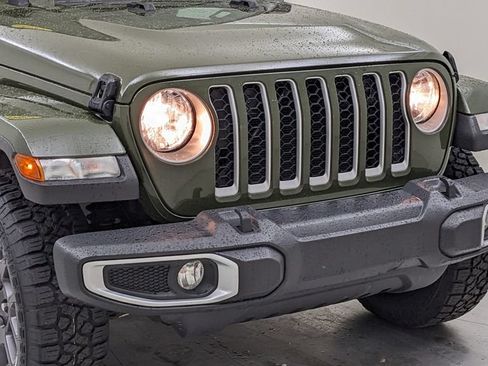 Used 2022 Jeep Gladiator Overland w/ Dual Top Group AWD/4WD image 41
