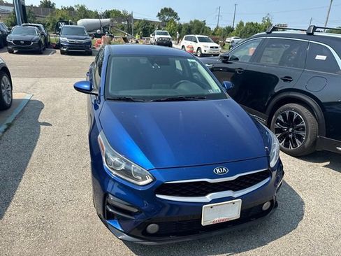 Used 2020 Kia Forte LXS FWD image 9