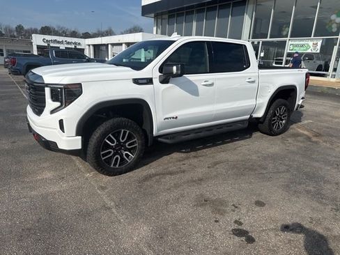 Used 2022 GMC Sierra 1500 AT4 w/ AT4 Preferred Package image 12