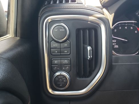 Used 2021 GMC Sierra 1500 AT4 w/ AT4 Value Package AWD/4WD image 14