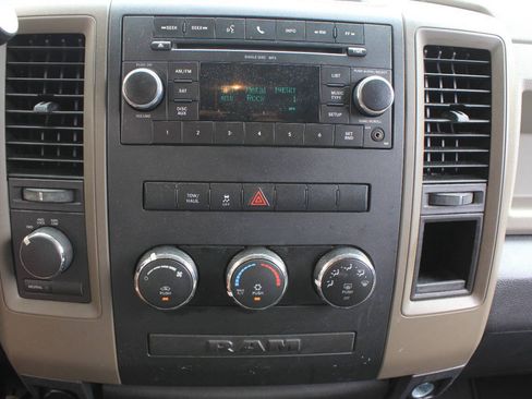 Used 2012 RAM 1500 Express AWD/4WD image 19