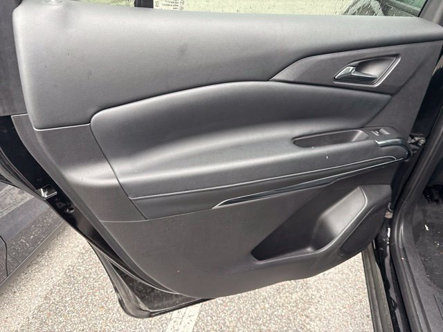 Used 2025 Chevrolet Traverse LT FWD image 16