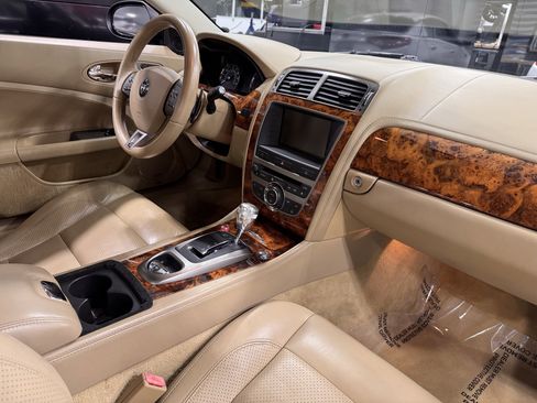Used 2007 Jaguar XKR R image 4