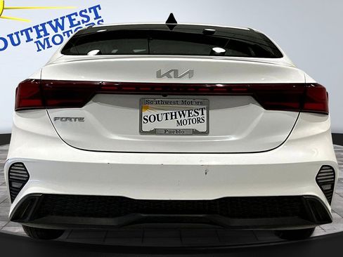 Used 2024 Kia Forte LXS image 5