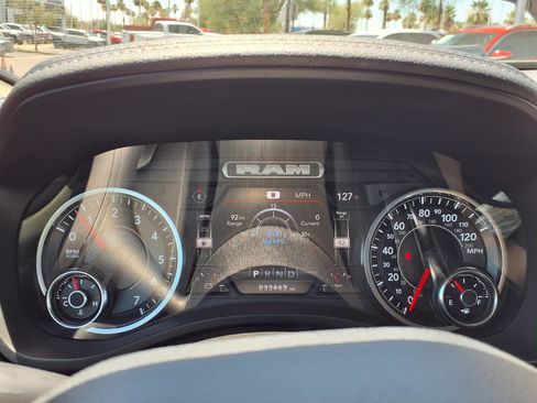 Used 2022 RAM 1500 Laramie AWD/4WD image 26