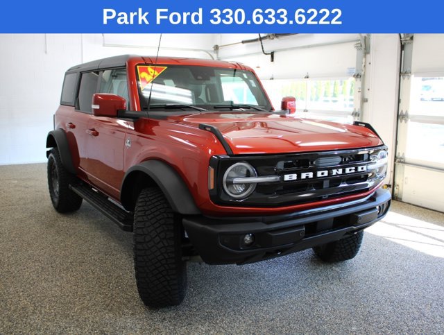 Used 2024 Ford Bronco Outer Banks AWD/4WD image 8