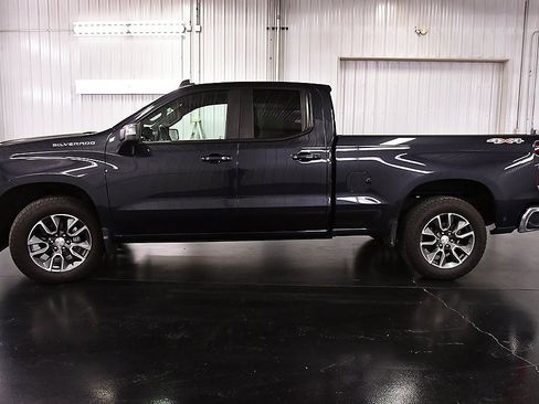 Used 2022 Chevrolet Silverado 1500 LT image 4