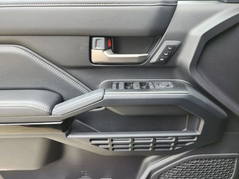 New 2026 Toyota 4Runner Limited AWD/4WD image 21