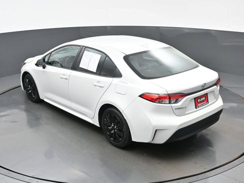 Used 2023 Toyota Corolla LE FWD image 35