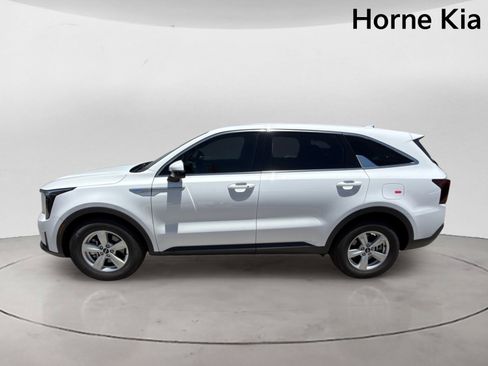 New 2026 Kia Sorento LX FWD image 6